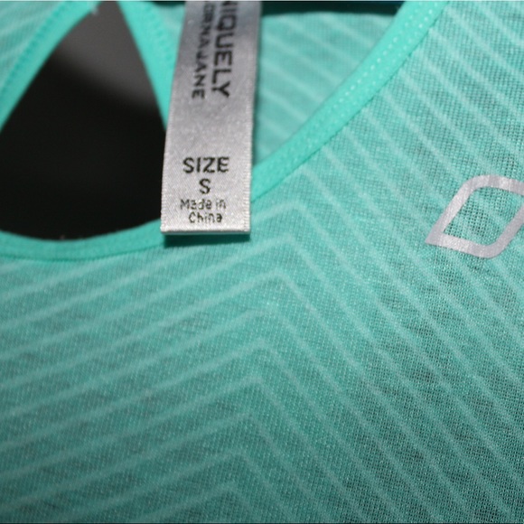 LORNA JANE WORKOUT TANK - Picture 3 of 5